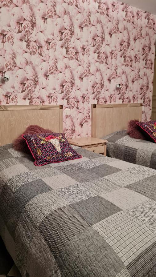 ラマグドレーヌ La Casa Color Bed & Breakfast エクステリア 写真