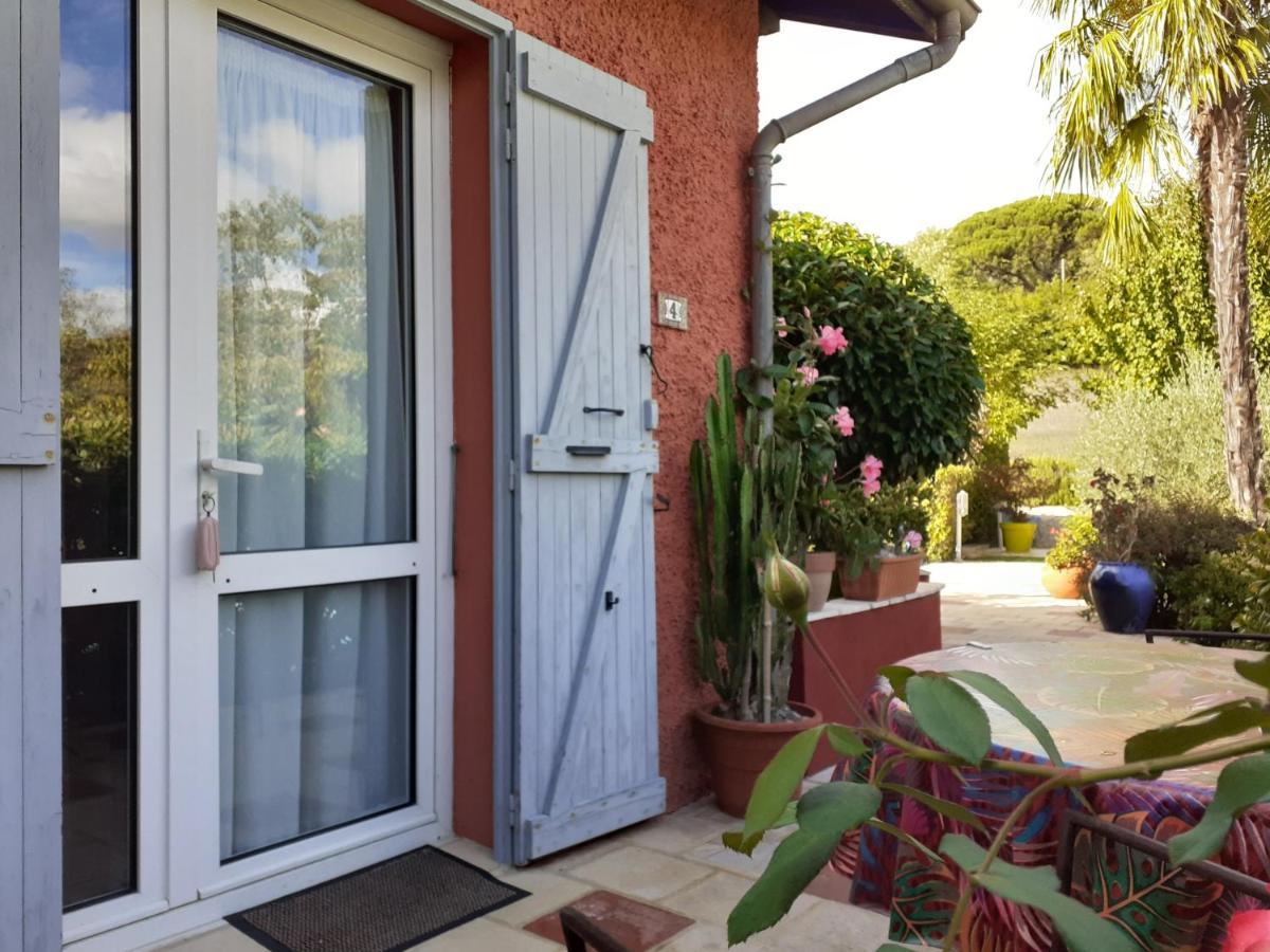 ラマグドレーヌ La Casa Color Bed & Breakfast エクステリア 写真